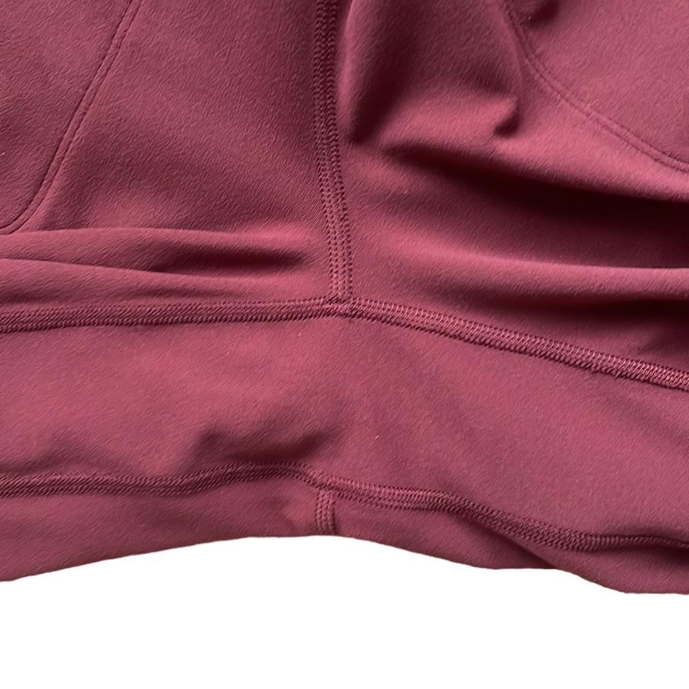 Lululemon Align Wide Leg Super-High-Rise Crop
23" Red Merlot, Size 6 - Picture 10 of 12